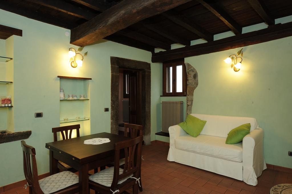 La Scaletta Holiday House Брачано Стая снимка
