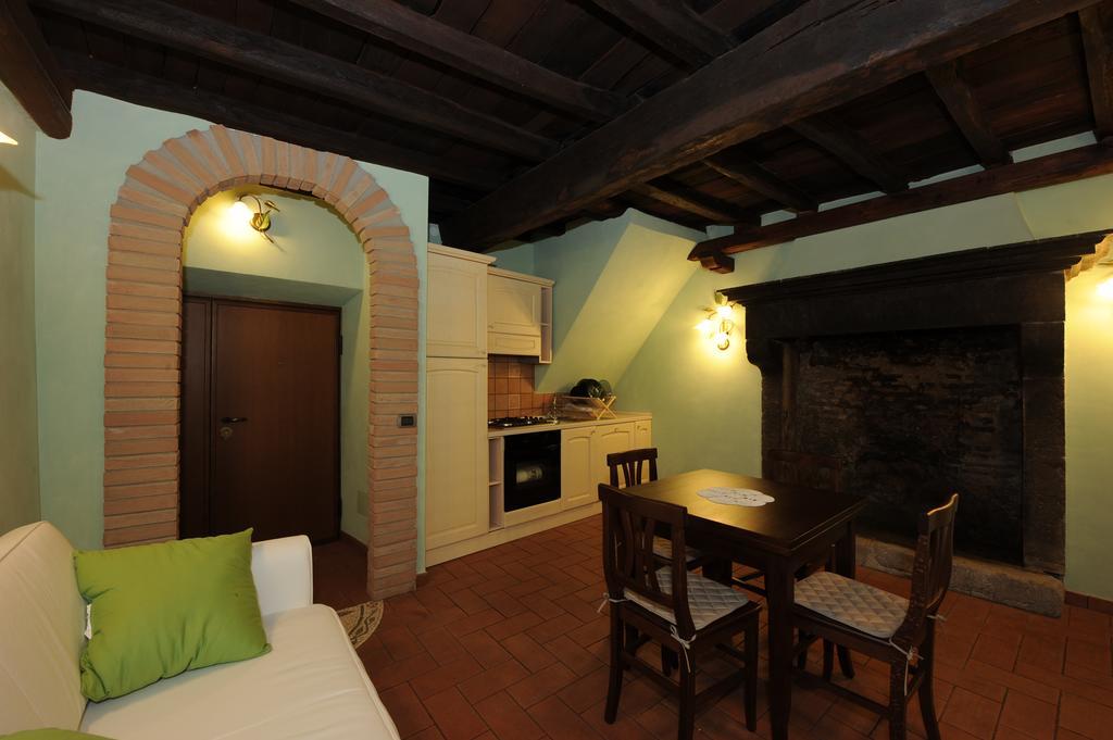 La Scaletta Holiday House Брачано Стая снимка